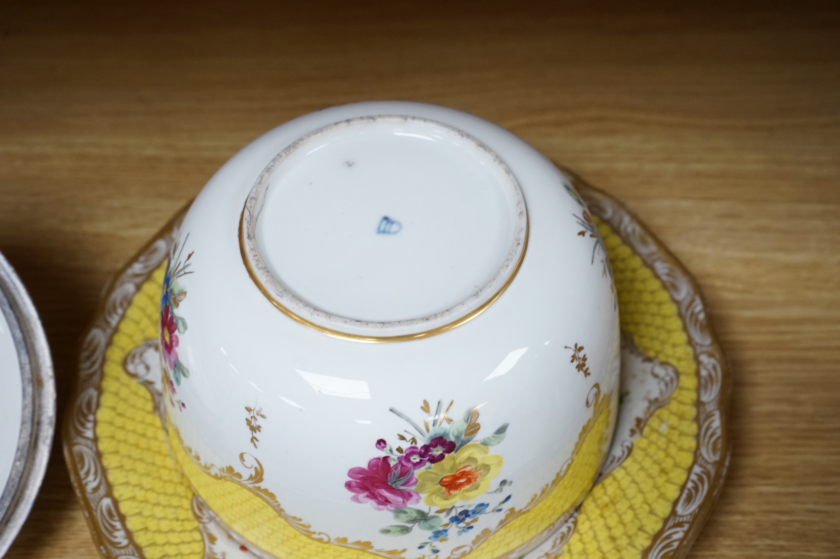 A late 18th century Vienna porcelain ecuelle, cover and stand, hand painted with flowers, 24cm in diameter